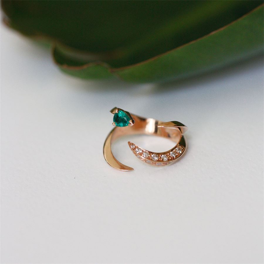 Anello 'Solis' quattro elementi in oro rosa e smeraldo SOLIS | AN4 SMRLD PVAU9R CT 0,30 + 0,30